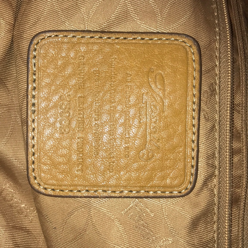Yellow fossil purse